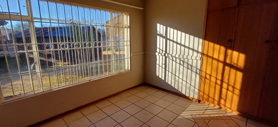 To Let 3 Bedroom Property for Rent in Panorama Free State